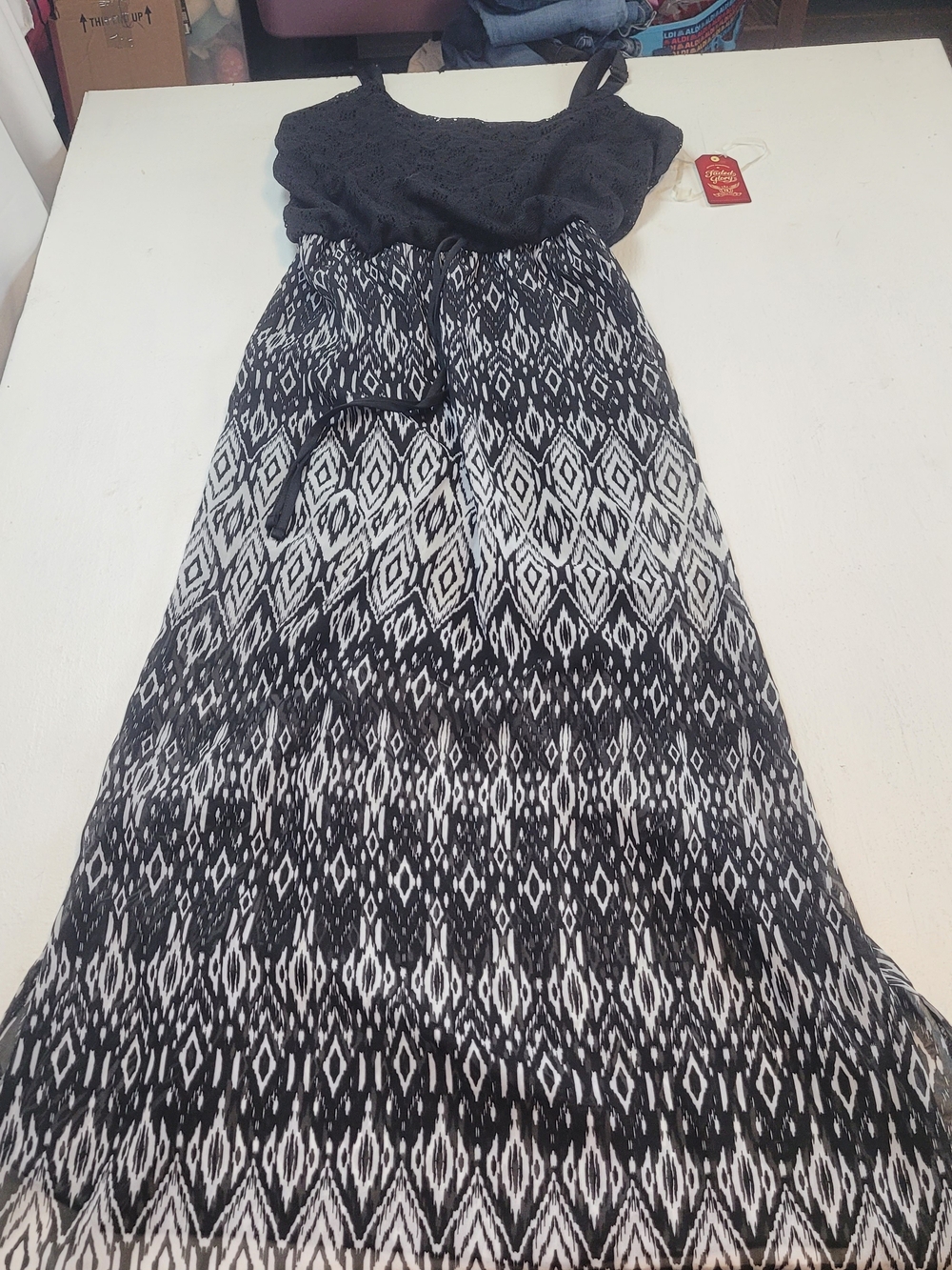 Faded Glory Black and White Patterned Maxi Dress